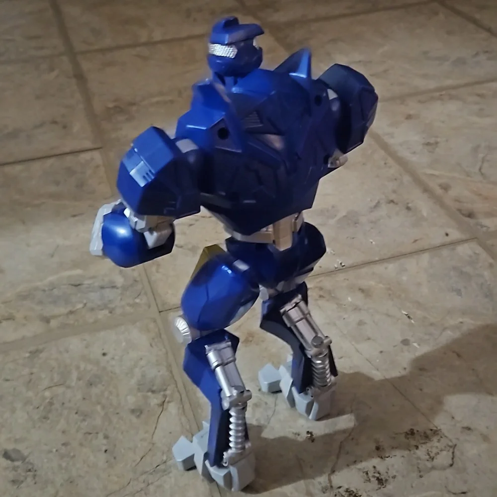 Toy - Picture 2 of 3